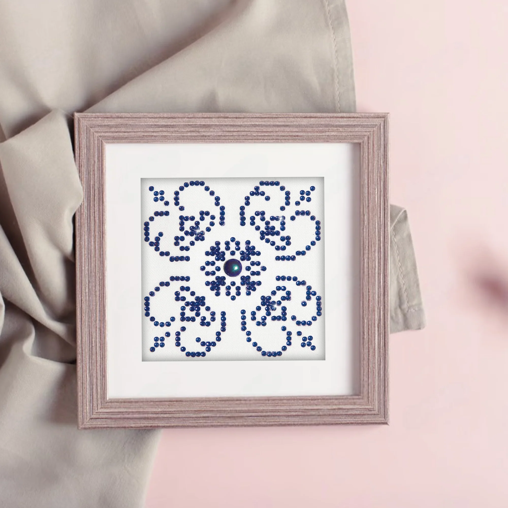 Diamond Dotz Blue on White - 4.0" x 4.0" - Image 2