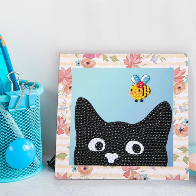 Diamond Dotz DOTZIES Mischievous Diamond Painting - 5.1" x 5.1" - Image 3