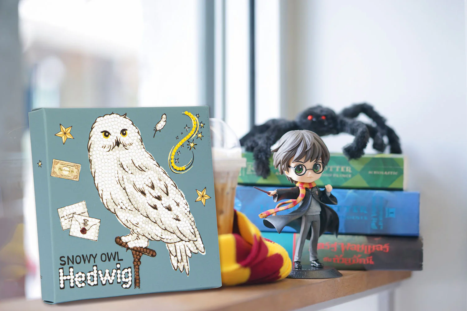 Snowy Owl Hedwig Dotz Box - Image 2