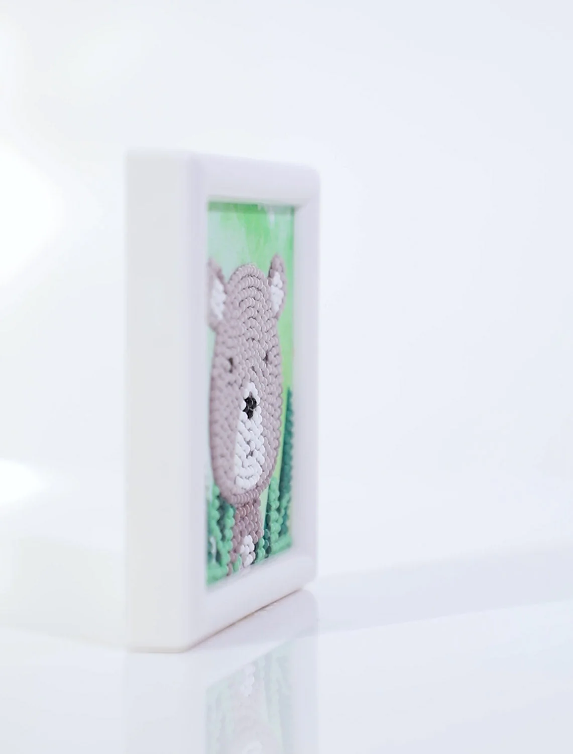 Diamond Dotz Woodland Bear Framed Kit - 4.0" x 4.0" - Image 6